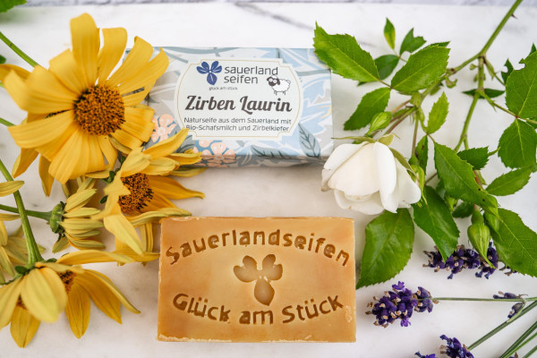 Naturseife mit Bioschafsmilch und Zirbelkieferduft