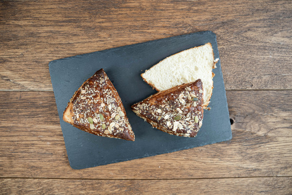 Laugenecke mit Körner