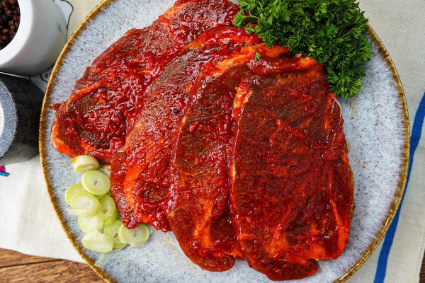 Zwiebelsteak vom Schweinenacken, 4 Stück